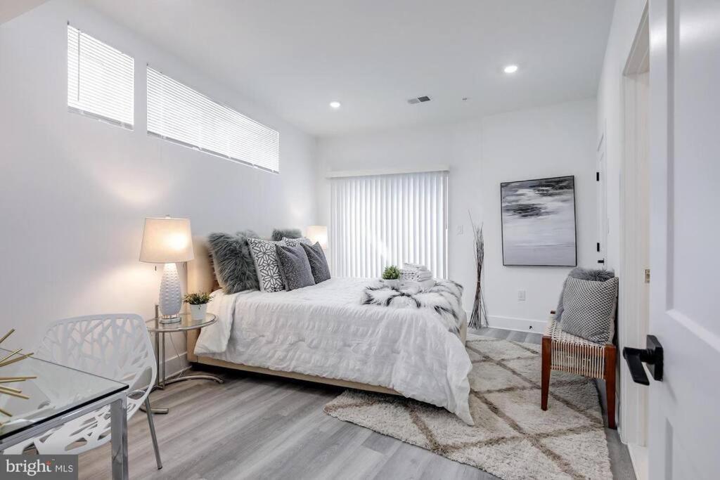 Brandnew Luxury Capitol Hill Apt! Near Free Trolly *